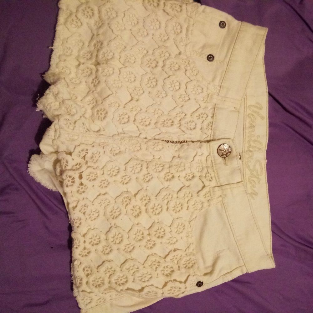 Vanilla star shorts
